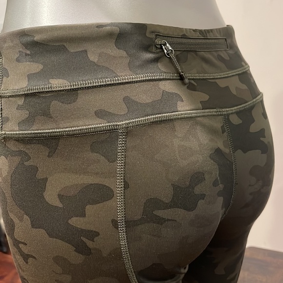 Lululemon Green Run Inspire Crop All Luxtreme - Picture 6 of 8